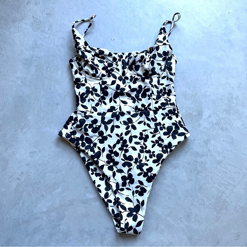 Skatie Rachel One Piece Small